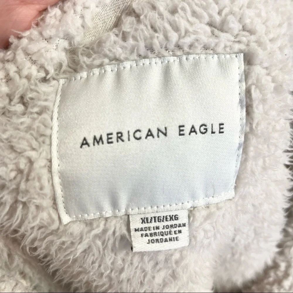 American Eagle Cream Sherpa Hoodie Womens Size XL - Picture 8 of 11